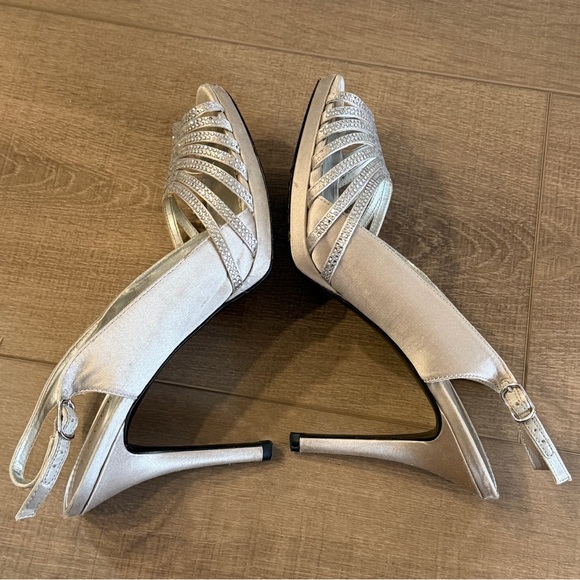 Lauren Ralph Lauren Silver Rhinestone Stilettos Slingback Women 8.5 Shoe Read - Picture 8 of 16